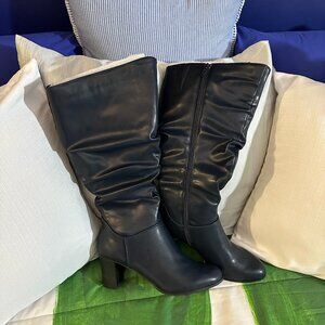 New Without Box - Easy Street - Navy Blue - Size 9M - Riding Boot